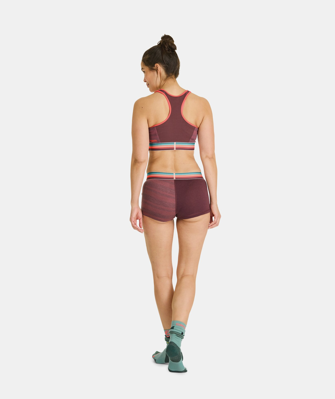 Wool hot pants for women in fine Merino wool, showcasing trendy design and vibrant colors.