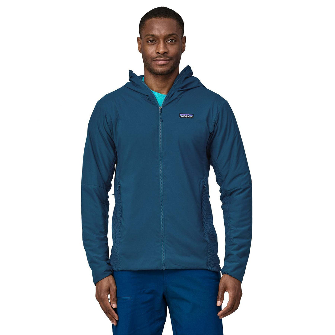 Nano-Air® Light Hybrid Hoody uomo blu con cappuccio, giacca traspirante e termica per attività aerobiche ad alto impatto.