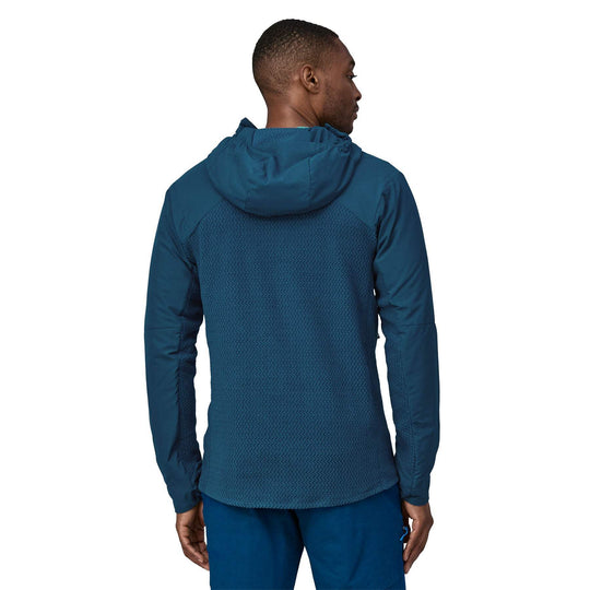 Giacca tecnica nano-air® light hybrid hoody blu con cappuccio, inserti traspiranti e tessuto elasticizzato per attività ad alto impatto aerobico.
