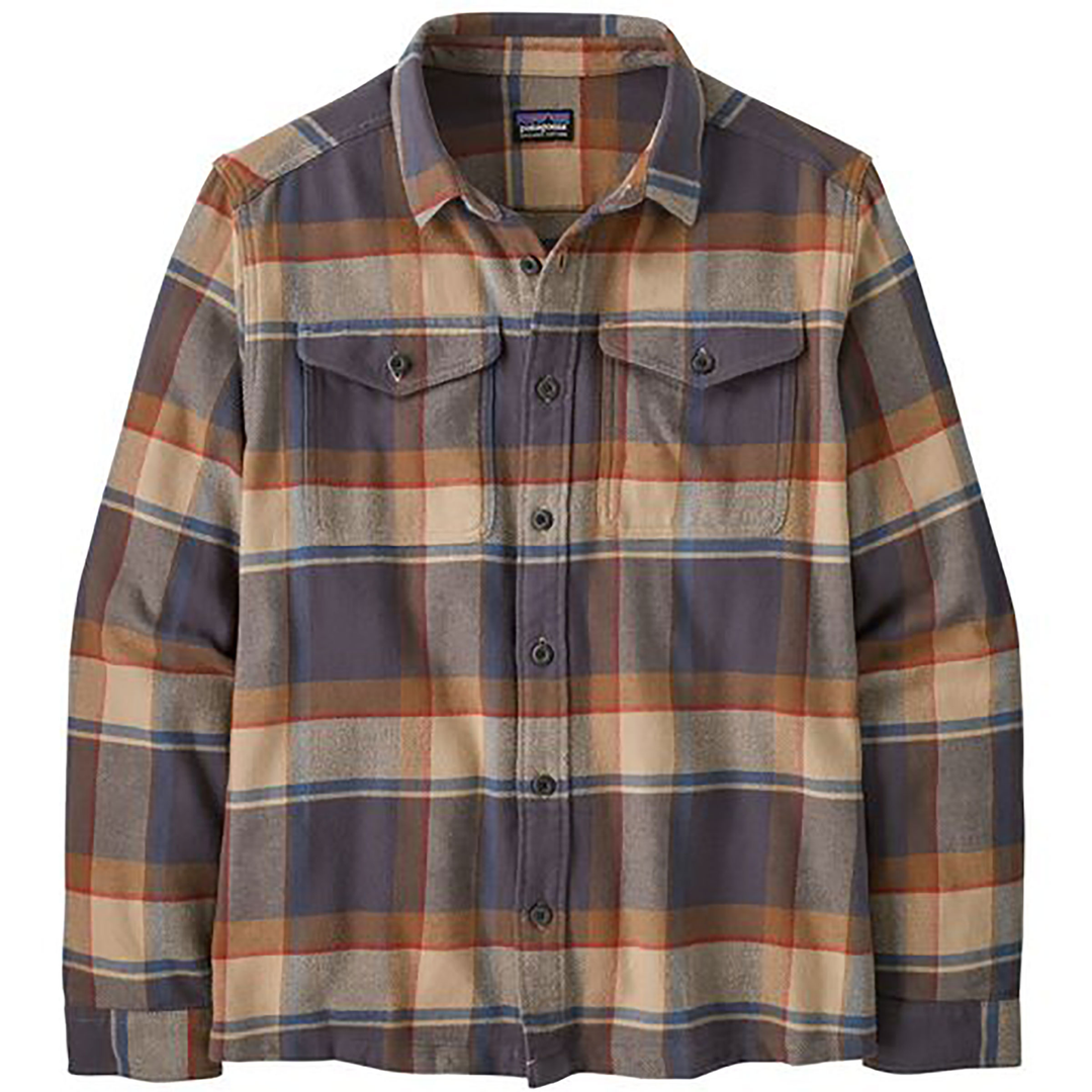 M's Fjord Flannel Shirt in organic cotton with plaid pattern and chest pockets.