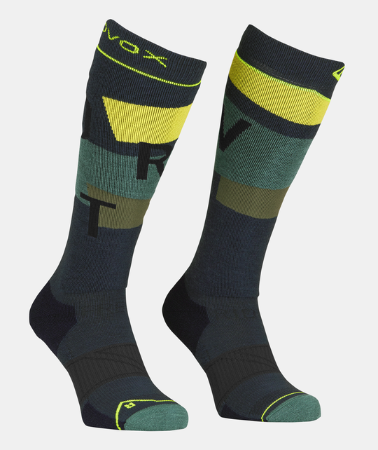 Freeride Long Socks Cozy M in colorful design with ergonomic fit and Merino wool comfort.