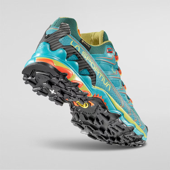 Ultra Raptor II Woman Gtx mountain hiking shoe with GORE-TEX, abrasion-resistant mesh, and FriXion® White sole for off-road trails.