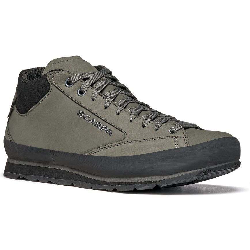 Aspen Gtx hiking shoe with nubuck leather, rubber protection, GORE-TEX lining, and Vibram® sole.
