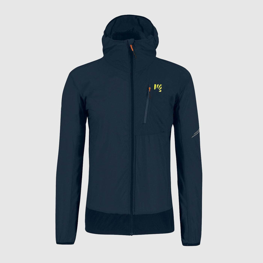 Lightweight and breathable Lot Evo Jacket, wind and light rain protection, packable to tennis ball size, ideal for trail running.