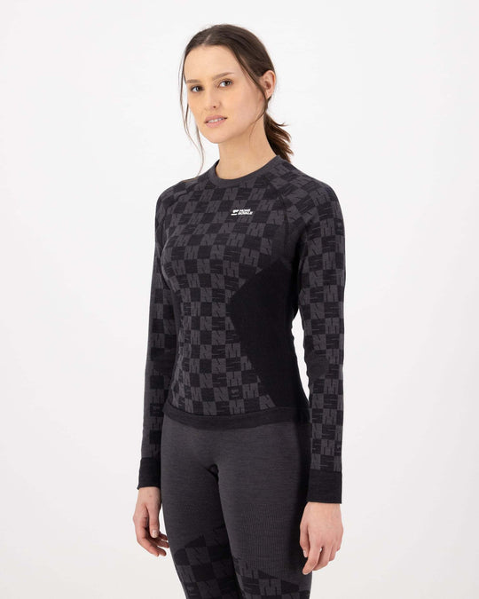 Mons Royale Ascender Merino Base Layer Long Sleeve donna Forged Iron/Black 100809-1171-913, vista frontale indossata
