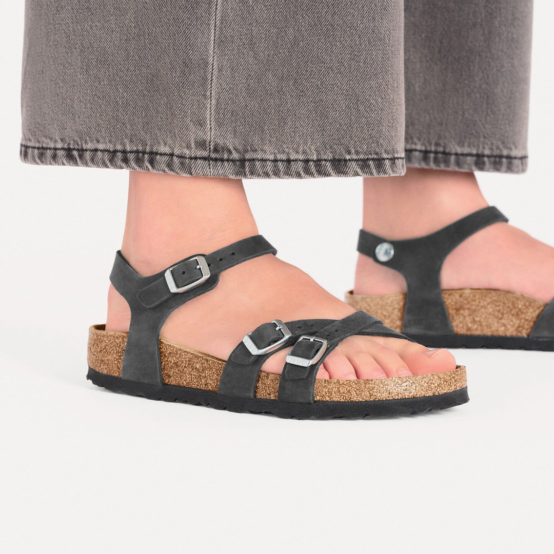 Kumba Black Waxy Leather