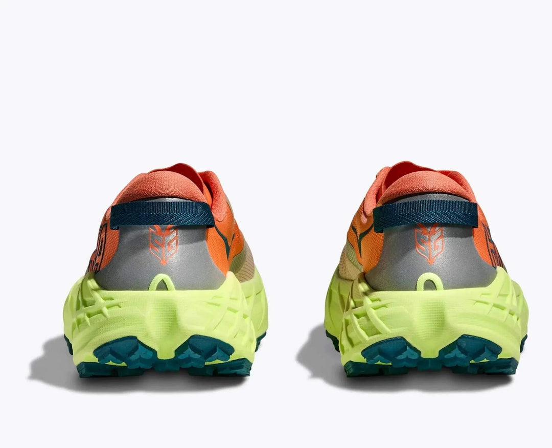 W Speedgoat 7 trail running shoe with Vibram Megagrip sole and integrated gaiter for technical terrain