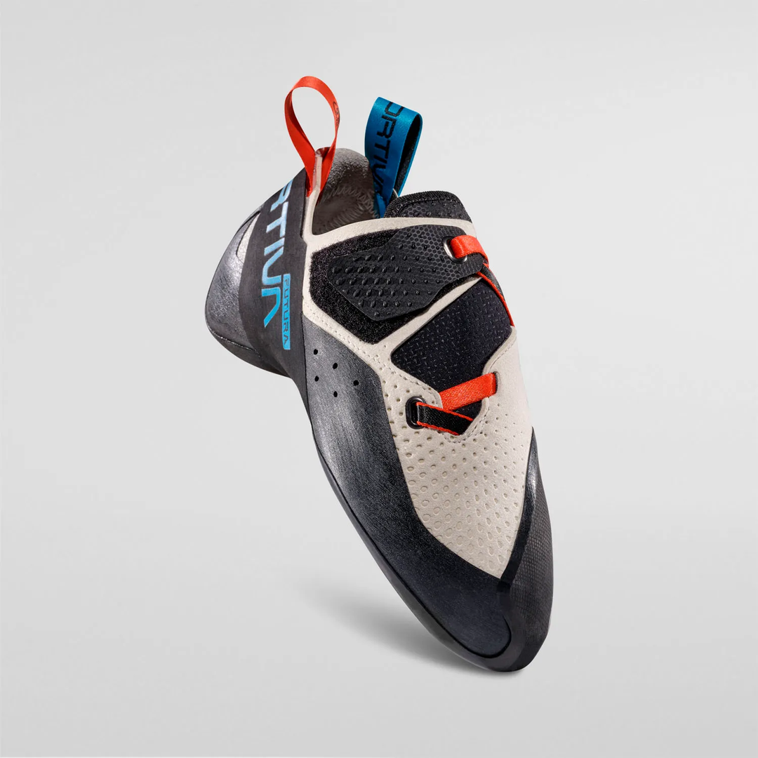 Futura Chalk climbing shoe with No-Edge® technology, suede and microfiber upper.