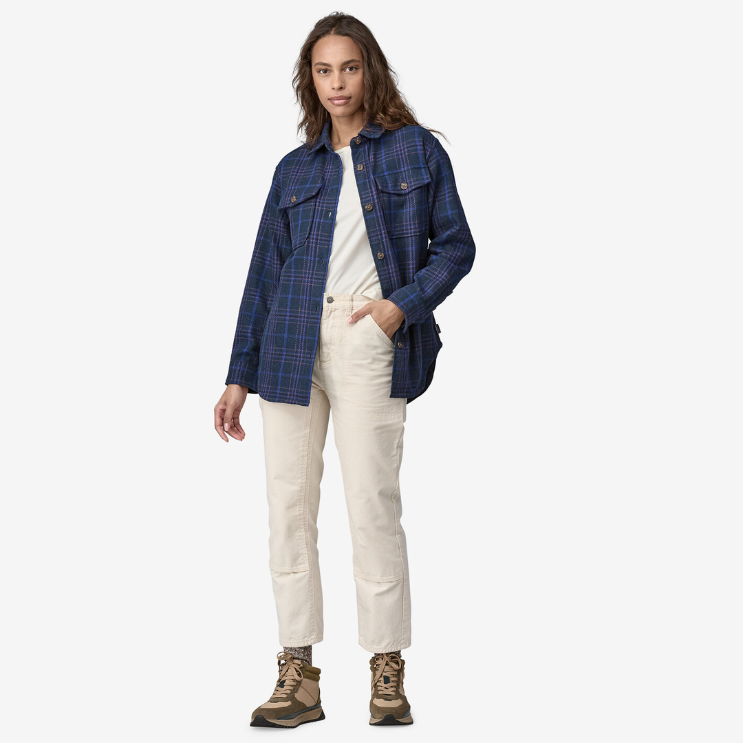 Fjord Loft Overshirt Jkt in blue plaid worn by a model.