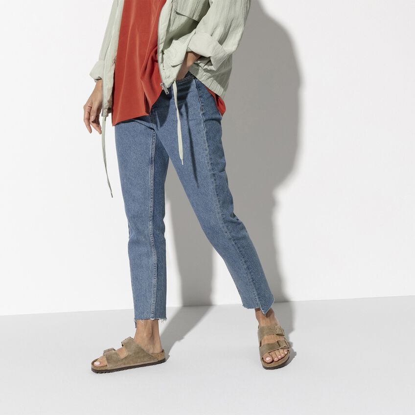 Birkenstock Arizona SFB Oiled Leather sandals with two adjustable buckle straps and soft suede footbed