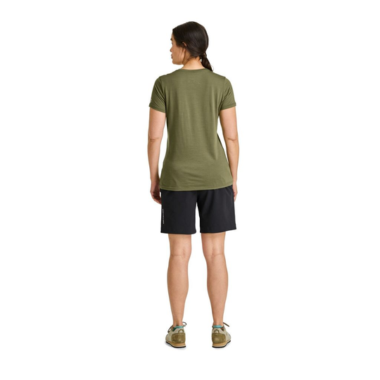 120 Cool Tec Mtn Stripe TS W in olive green, women's lightweight Merino wool T-shirt, back view, ideal for high-intensity mountain activities.