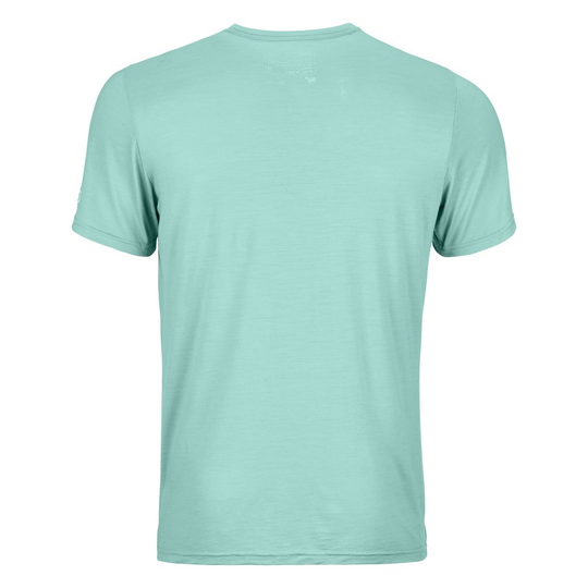 Men's mint green t-shirt made of Merino wool and Tencel, offering durability and cooling.