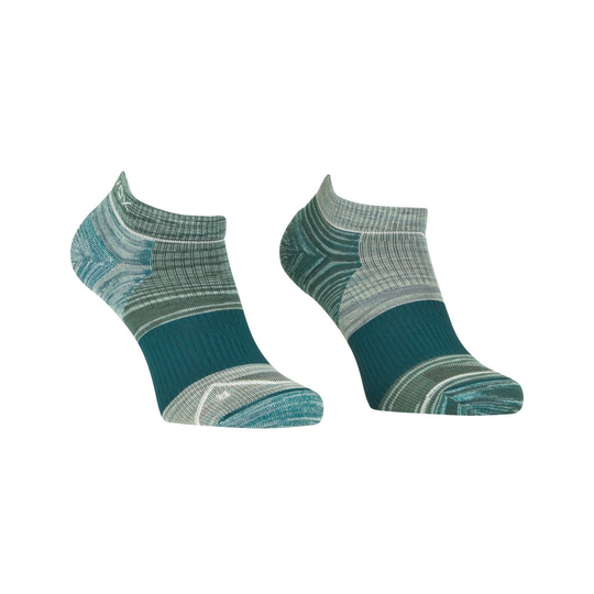 Women's Alpine Low Socks in Merino, ergonomic fit, ankle stability, ideal for summer hiking.