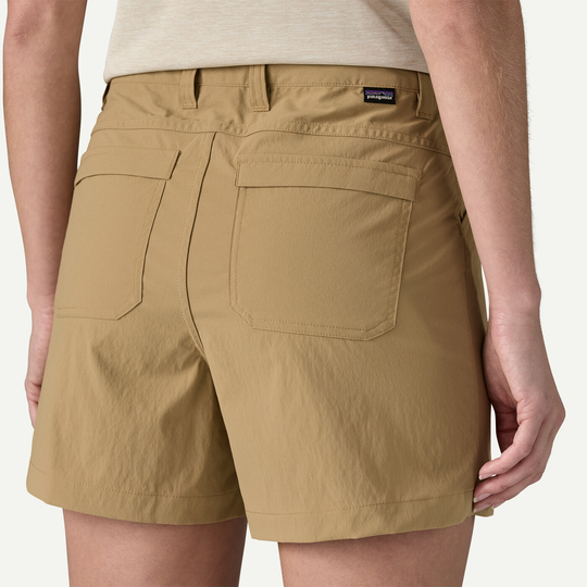 Back view of W's Quandary Shorts in tan color featuring two back pockets and belt loops.