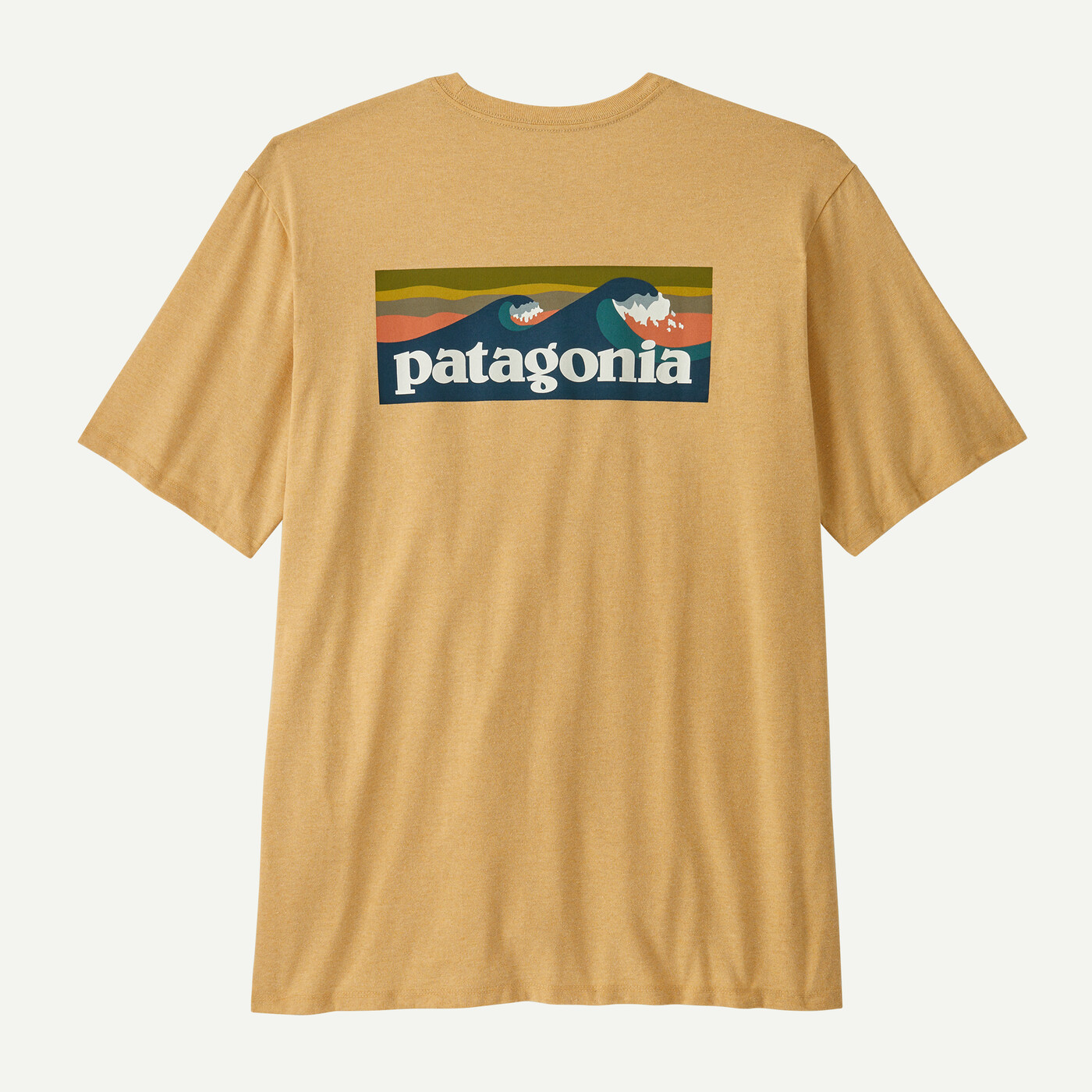 Maglietta riciclata Patagonia con taschino e certificazione Fair Trade, realizzata in materiali sostenibili