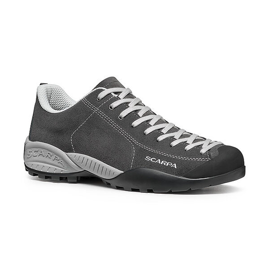 Calzatura iconica SCARPA Mojito Shark in pelle scamosciata con suola Vibram.