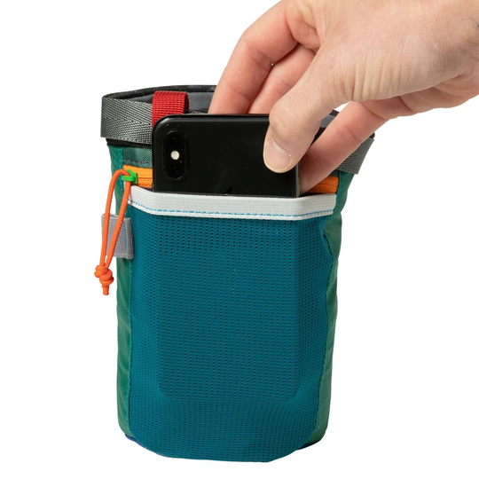 Halcon Chalk Bag with adjustable drawstring closure and recycled nylon material.