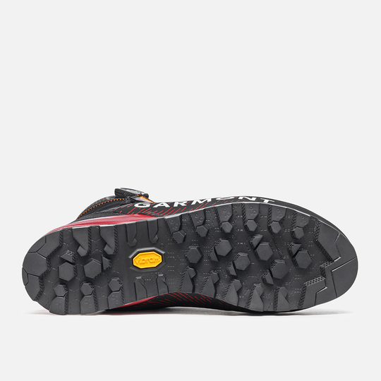 Tower 3.0 Extreme Gtx boot sole showcasing rugged grip pattern for winter hiking.