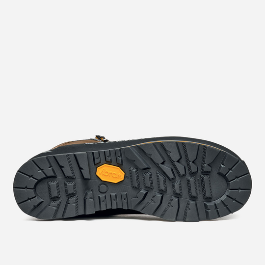 Tread pattern of Nebraska II Gtx hiking boot showing durable outsole design.