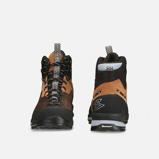 Trekking boots Vetta Tech Gtx Wms, waterproof suede, extended lacing, ideal for mixed terrain.
