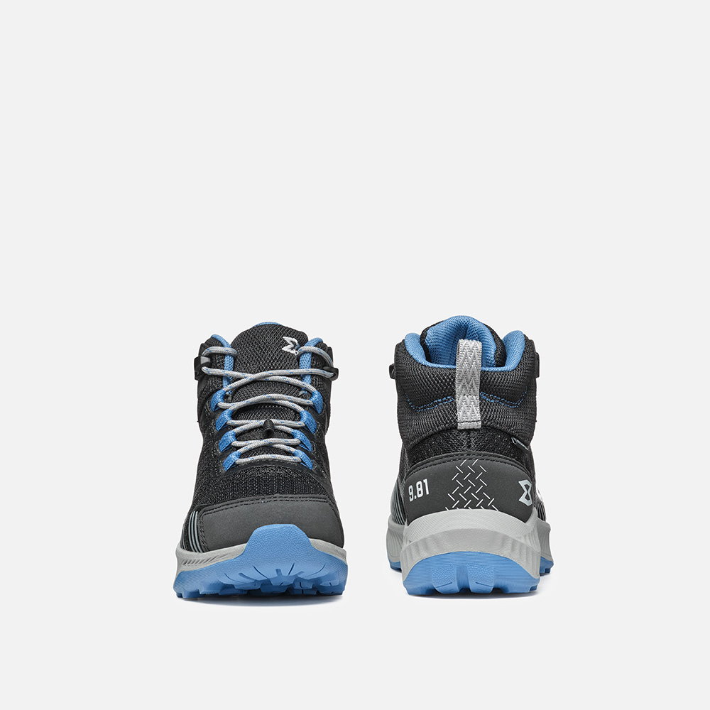 9.81 Kids Pulse Mid WP boots with breathable 3D polyester, toe and heel reinforcements, Fast-lace system, waterproof G-DRY membrane.