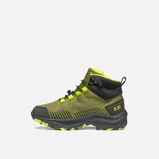 9.81 Kids Pulse Mid WP waterproof hiking boots for children with breathable polyester upper and Fast-lace system.