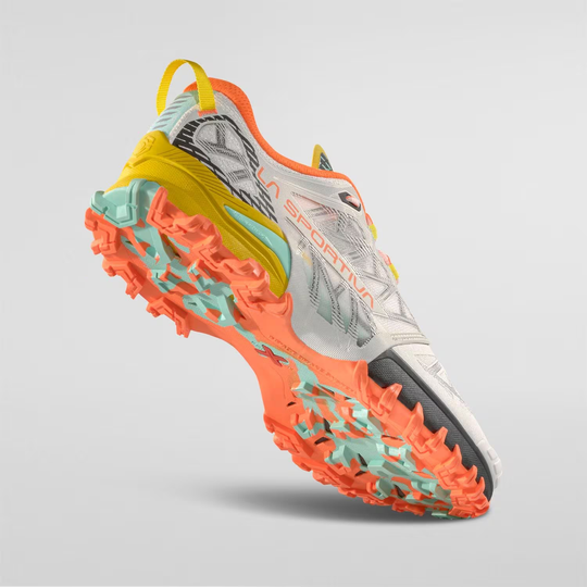 Bushido III trail running shoe with aggressive grip and bi-mescola FriXion® Red outsole, offering enhanced stability and breathability.