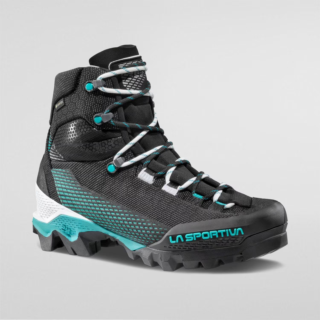 Scarpone tecnico Aequilibrium ST Woman GTX leggero per escursionismo tecnico e vie ferrate