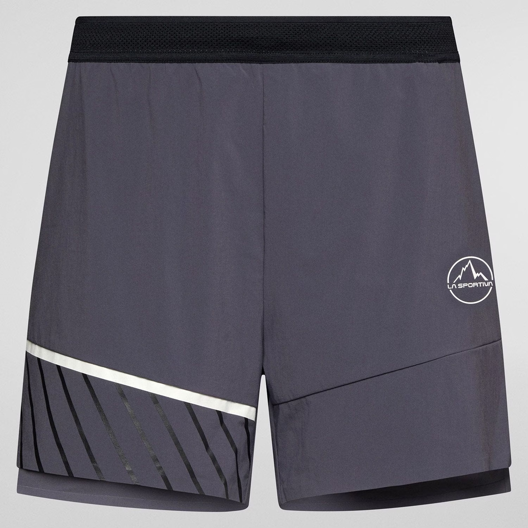Comp Short W for climbing with breathable elastic waistband, made from lightweight, recycled materials.