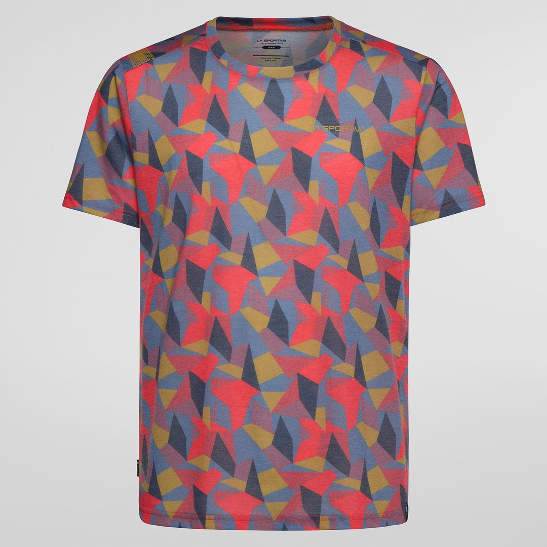 Dimension T-Shirt M with gym-inspired allover graphic, made from recycled polyester and cotton.