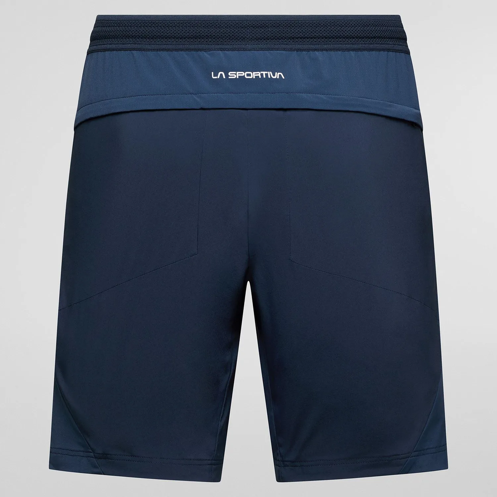 Trail Guard Shorts M, ultra-light breathable fabric, back view.