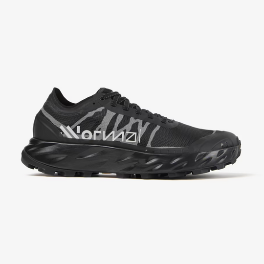 Kjerag Brut shoe with 6.5 mm grip lugs for challenging terrains.