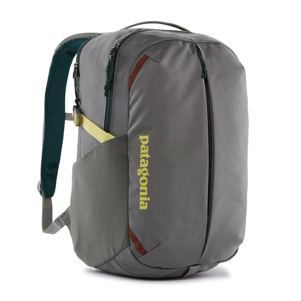 Refugio Day Pack 26L zaino 26 litri in poliestere riciclato con custodia imbottita per laptop 15" e trattamento DWR privo di PFC.