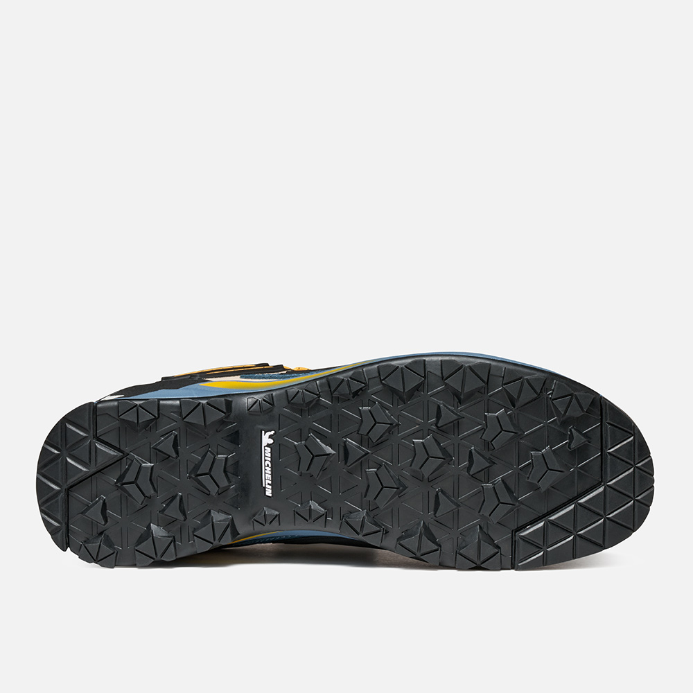 Akron Gtx