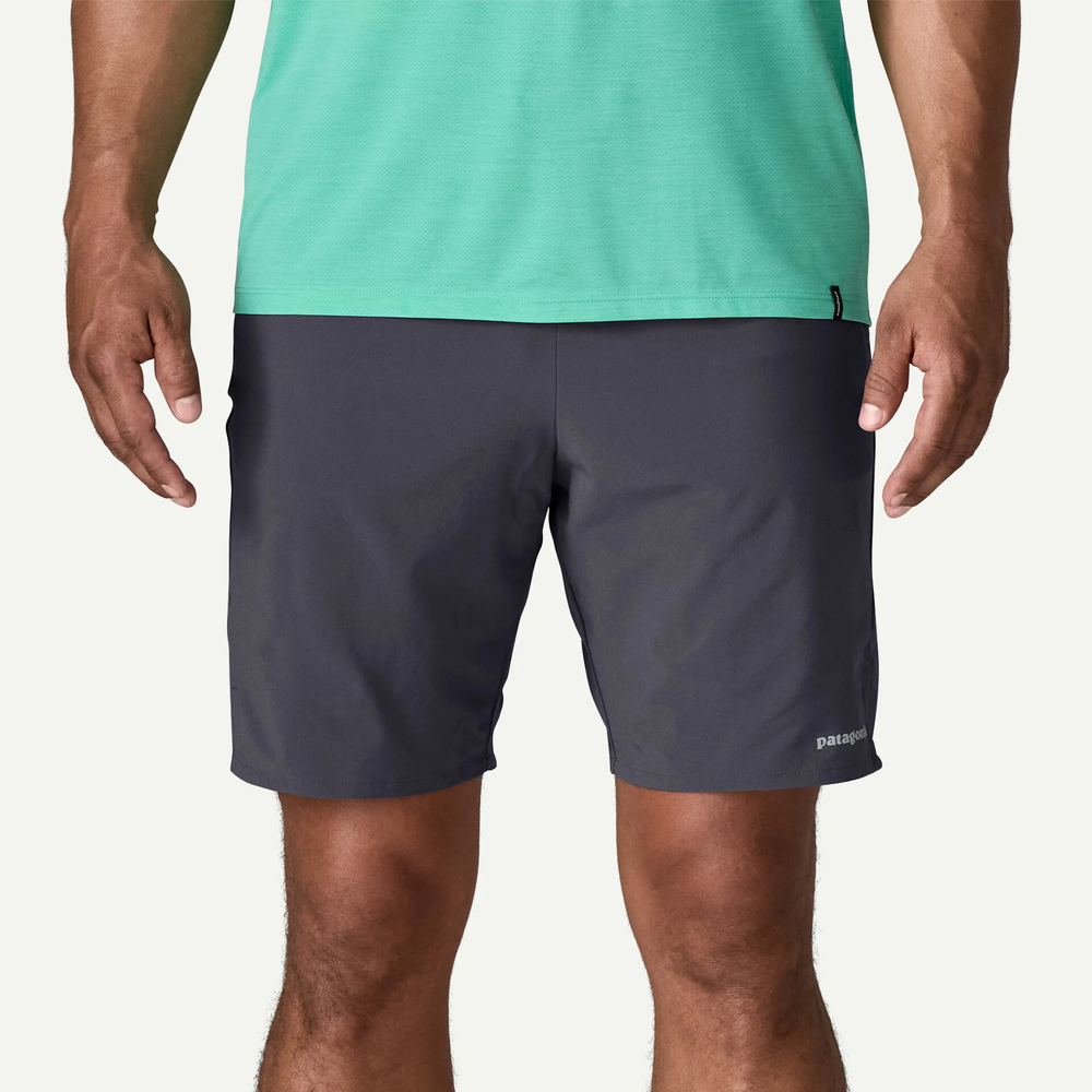 Short Multi Trails léger et respirant en polyester recyclé avec détails réfléchissants et poches zippées