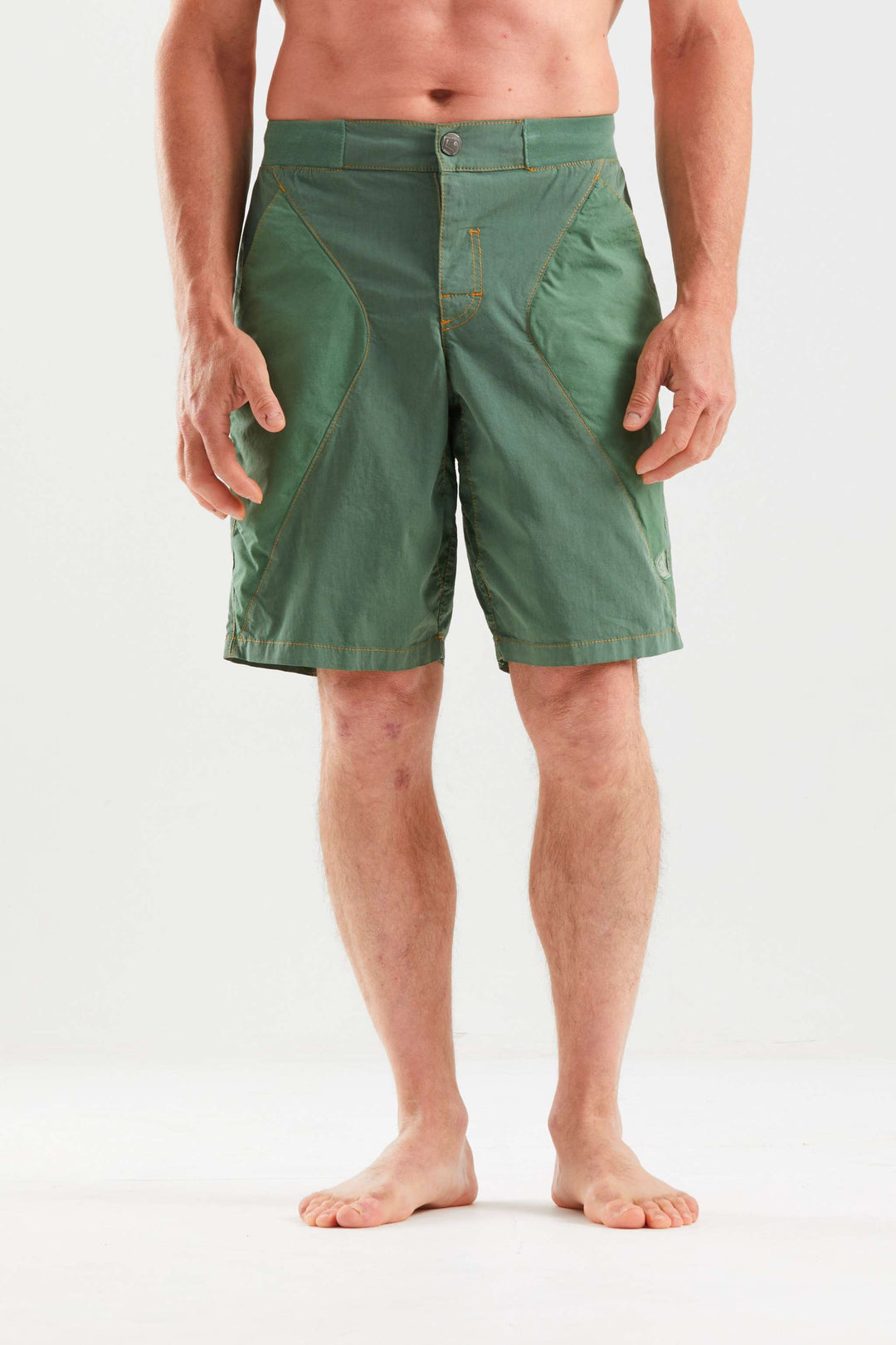 Short da arrampicata tecnico-casual Figaro con cintura regolabile e tasche funzionali, realizzato in Italia