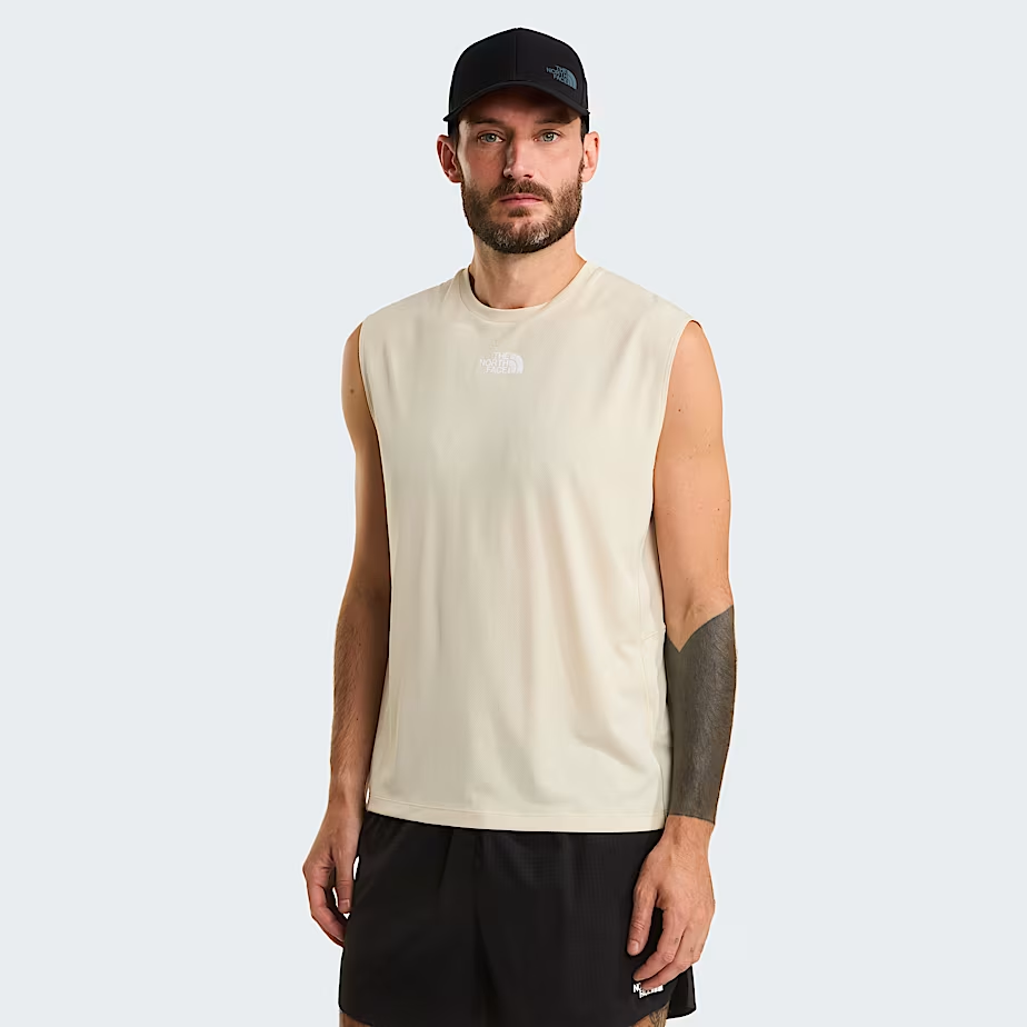 M Lightbright Tank in breathable polyester fabric with FlashDry™ technology for moisture-wicking and comfort on trails