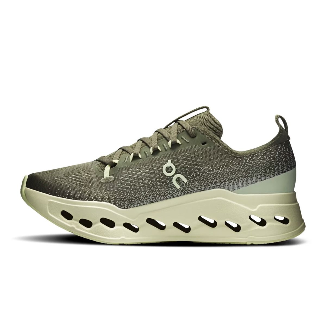 Cloudsurfer Max M running shoe with double CloudTec Phase layers, Helion foam, lightweight breathable mesh upper, and red-gold accents