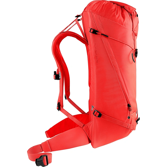 Deuter Guide Lite 28 SL zaino leggero e funzionale per alpiniste con sistema dorsale a contatto e accesso laterale