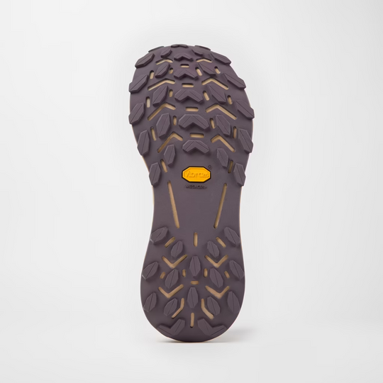 Cadí M trail running shoe with engineered mesh, soft cushioning, and Vibram Megagrip outsole for comfort and grip on smooth and rolling terrains