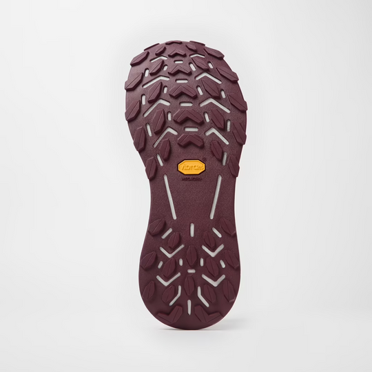 Cadí M trail running shoe with engineered mesh, Vibram Megagrip sole, and soft cushioning for smooth and rolling terrains