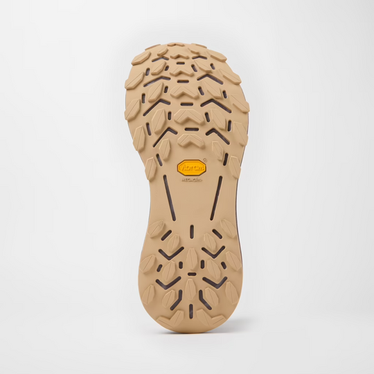 Cadí W trail running shoe with engineered mesh, soft cushioning, and Vibram Megagrip sole for smooth terrain comfort