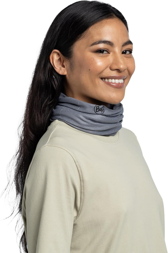 Capo tecnico Coolnet UV® con tessuto traspirante e protezione UV