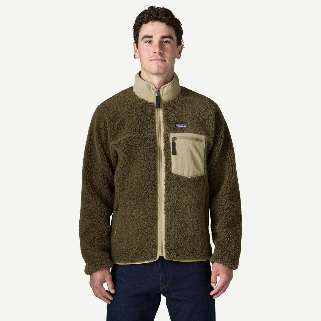 Patagonia Classic Retro-X Basin Green - indossato davanti