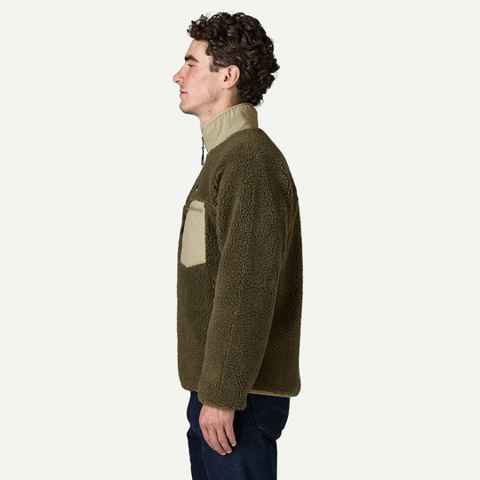 Patagonia Classic Retro-X Basin Green - indossato di lato