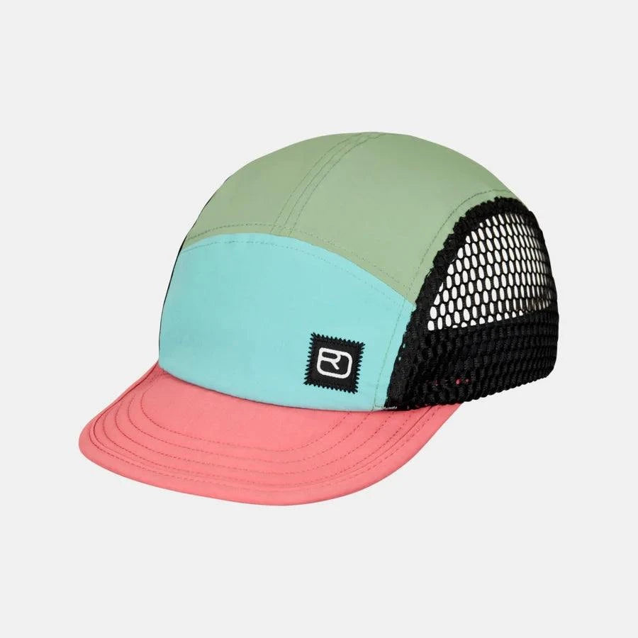 Fast Mountain Cap