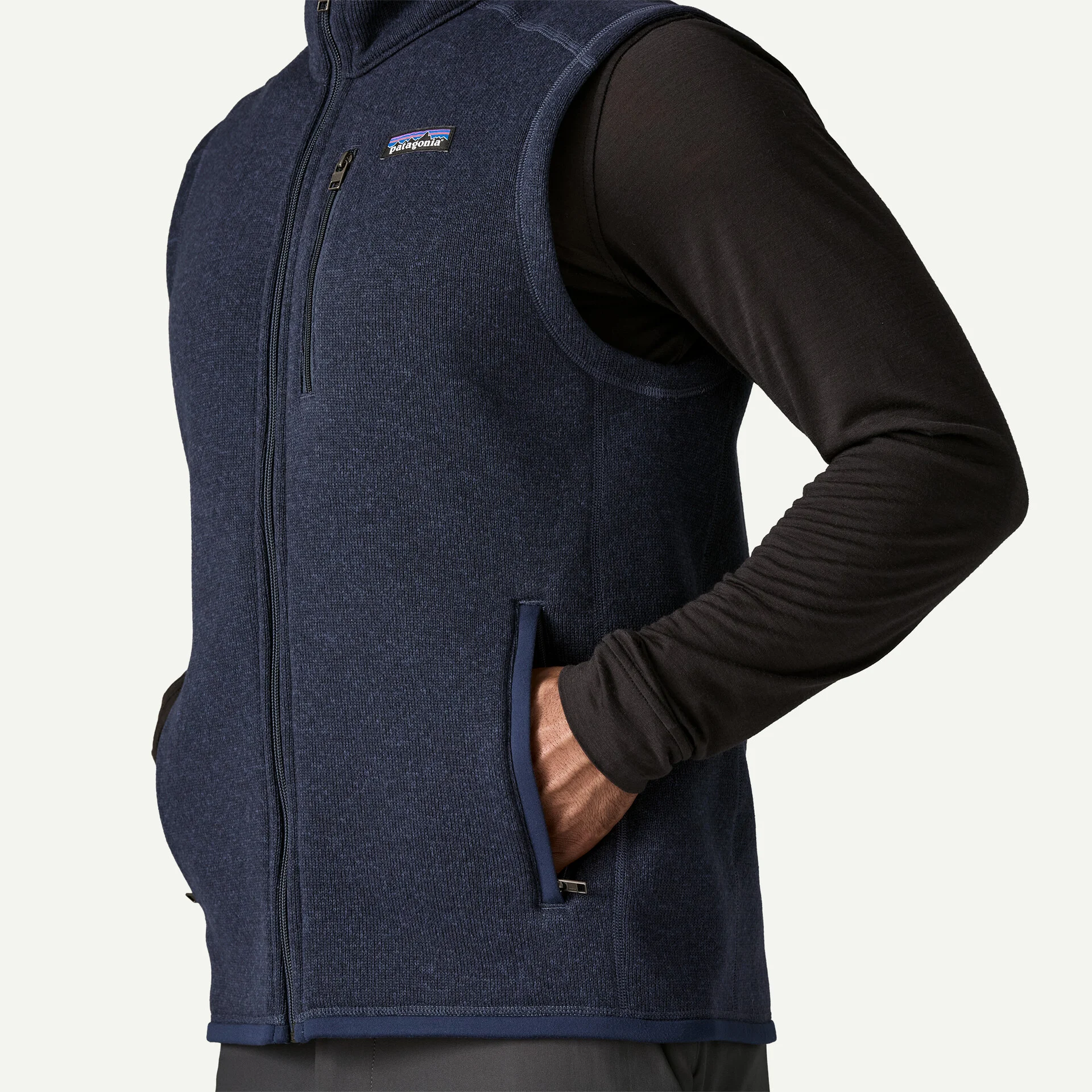 Gilet in pile di 100% poliestere riciclato con zip integrale e tasche con zip, design Fair Trade Certified