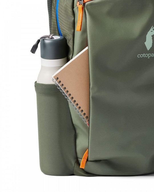 Zaino Allpa 18L Daypack resistente e organizzato con tasche imbottite per laptop e tablet, ideale per pendolari e viaggiatori.