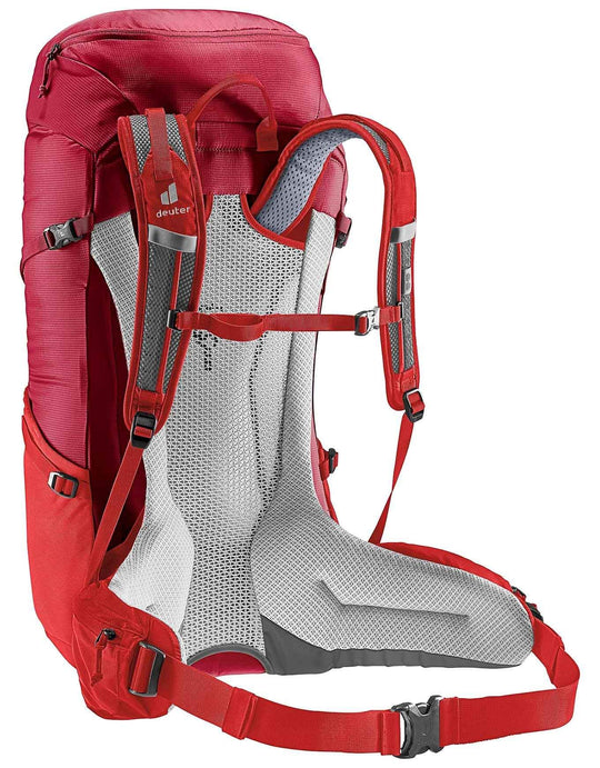 Futura 32 ergonomic women's hiking backpack with Aircomfort Sensic Pro ventilation and multiple compartments