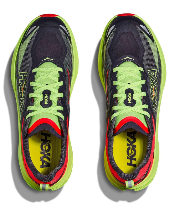 Scarpa da trail con sistema di allacciatura classico e suola aderente per escursioni sicure